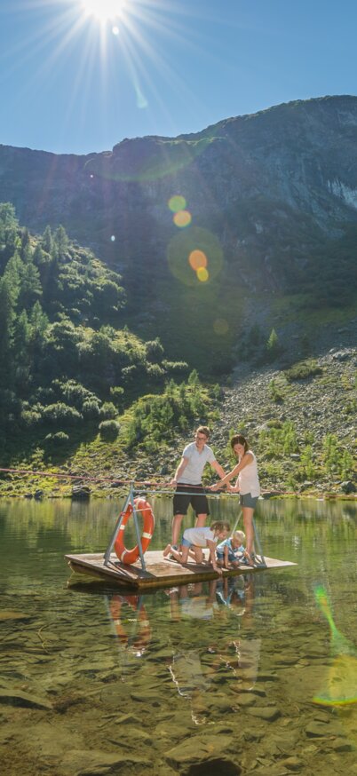 Familienwanderung auf der Reiteralm zu Stillen Wasser | © Lorenz Masser